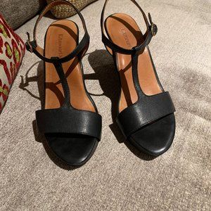 L'Amour Des Pieds Idelle t-strap, black leather, 7.5, wedge strappy sandals,